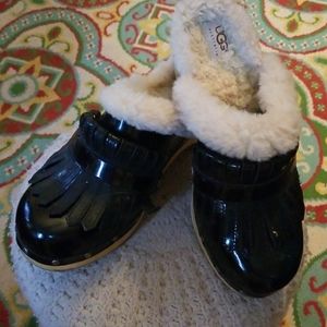 Ugg clogs